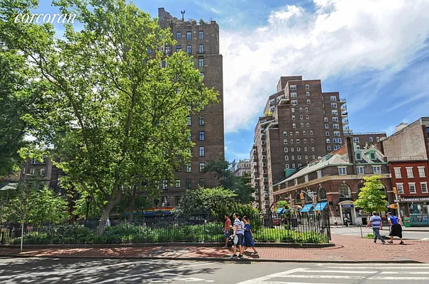 Rented by Corcoran | media 8