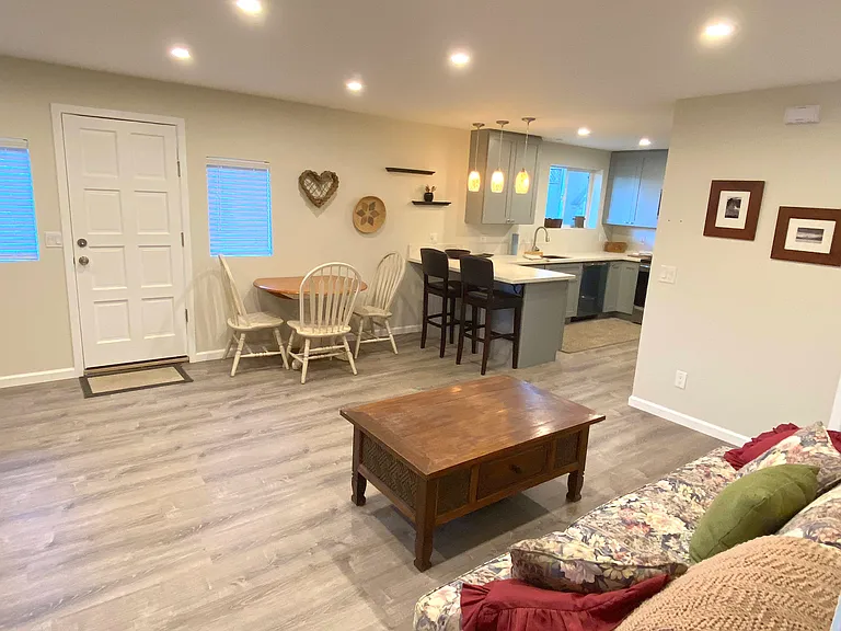 524 Serrano Dr — Photo 6