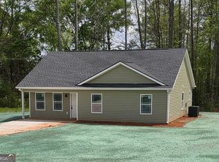 91 Holly Grove Rd, Griffin, GA 30224