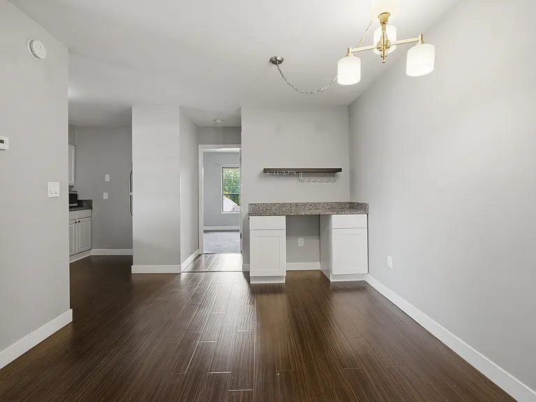 304 Forbes St #K — Photo 8
