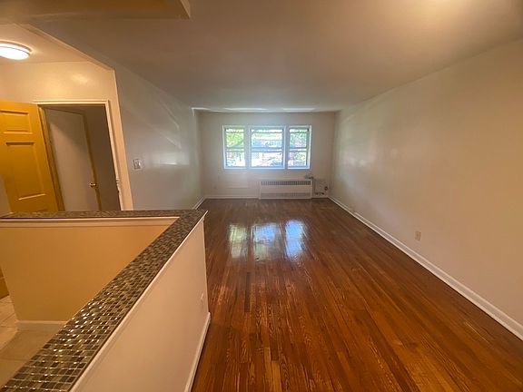 5th image of 680 E 77th St Floor 1