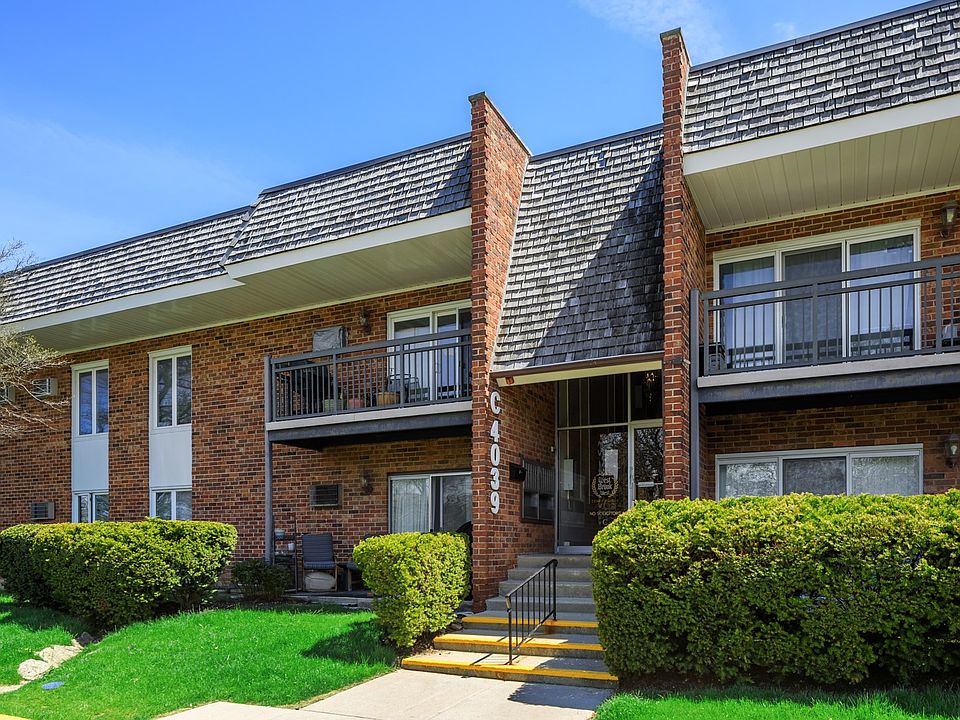 Welcome Home to 4039 Saratoga!