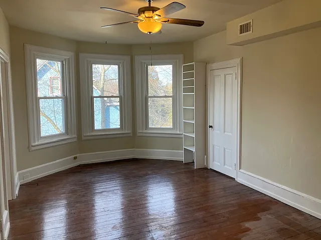 Bedroom, Bay Window, Shelves, Fan