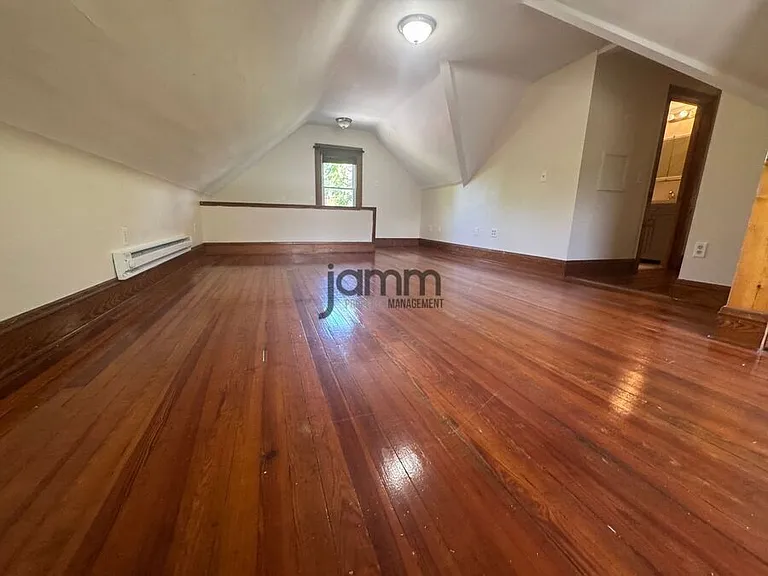 3228 E Fairfax Rd — Photo 12