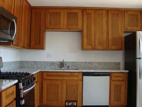 2nd image of 1421 Atherton St