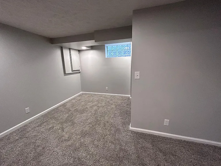 4412 Woolworth Ave — Photo 15