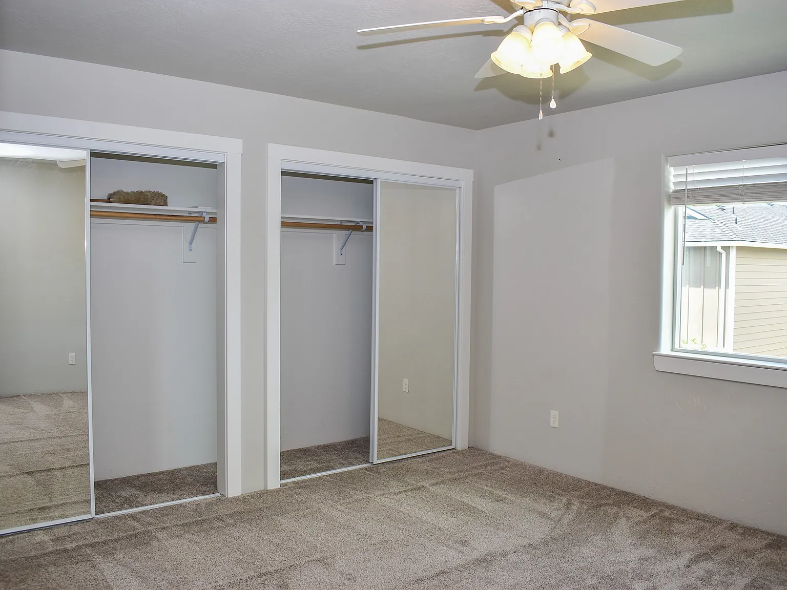 7762 Jacqueline Way — Photo 3