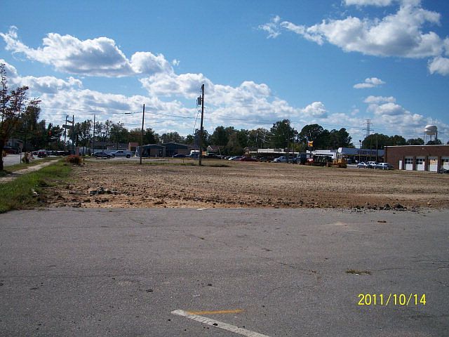 1st image of 1096 E 10th St