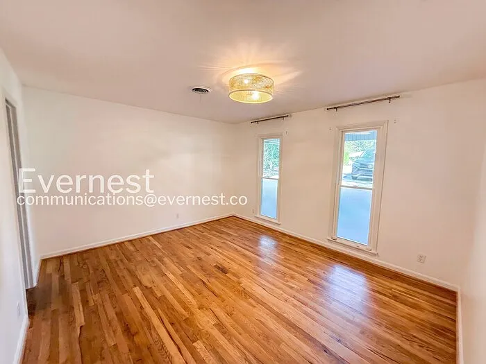 112 Crest Dr — Photo 13