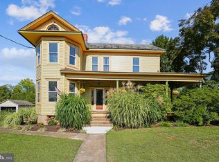 45 E Broad Way, Lovettsville, VA 20180