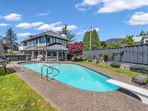 4th image of 111 Sandringham Cres