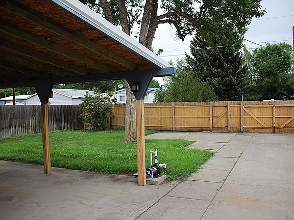 4th image of 4227 Jansma Ave