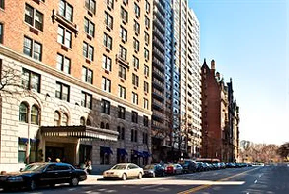 Rented by Douglas Elliman | media 30