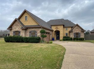 618 Glenshire Dr, Bossier City, LA 71111
