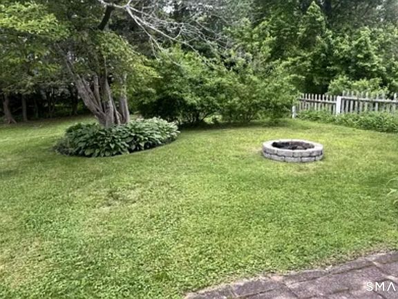 3rd image of 367 Frost Road