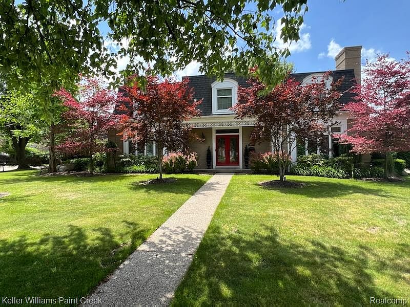 799 Lochmoor Blvd, Grosse Pointe Woods, MI 48236 Zillow