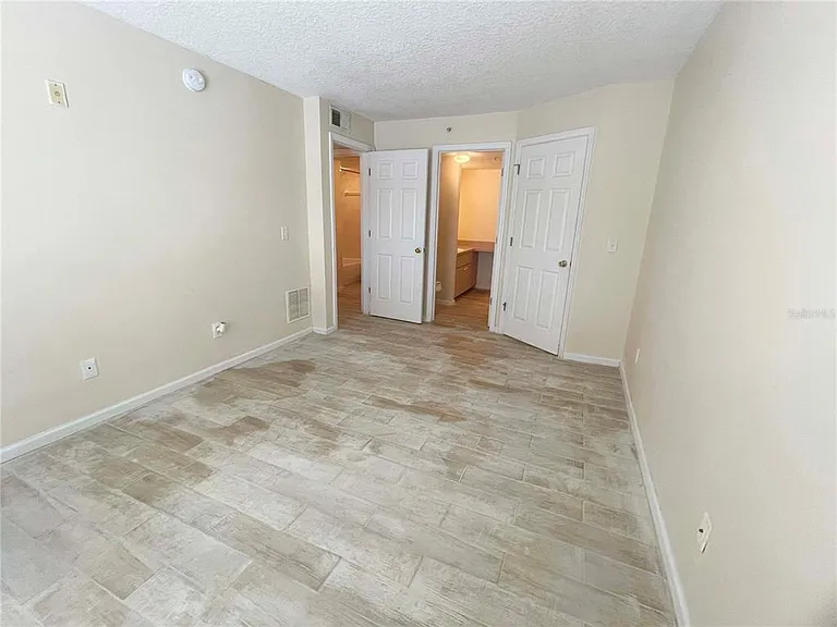 1122 S Pine Ridge Cir #1122 — Photo 17