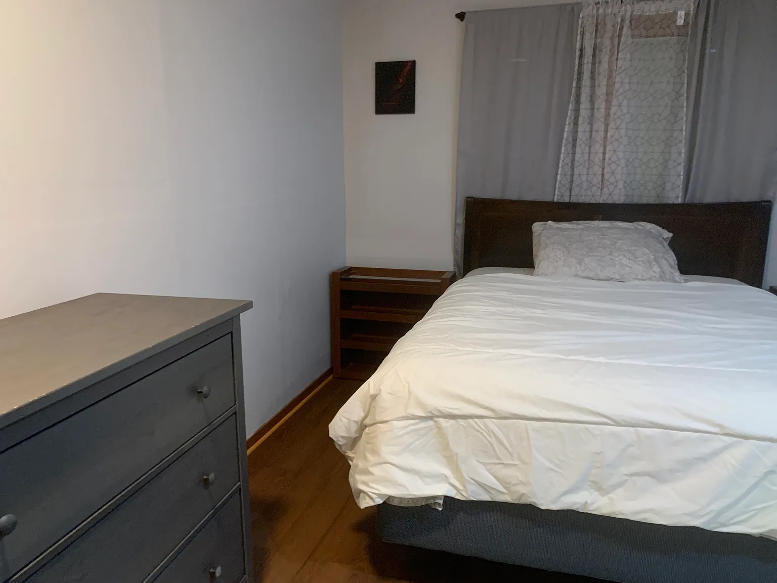 4 bed, 2400 sqft, $1,400 — Photo 2