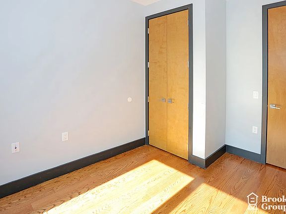 5th image of 15 Cedar St #4C