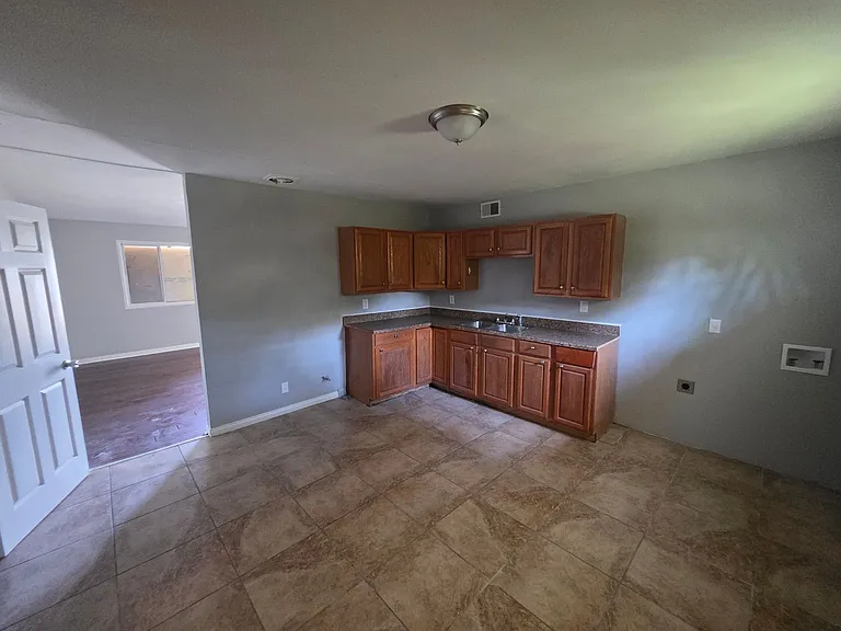 42 Saint Henry Dr — Photo 2