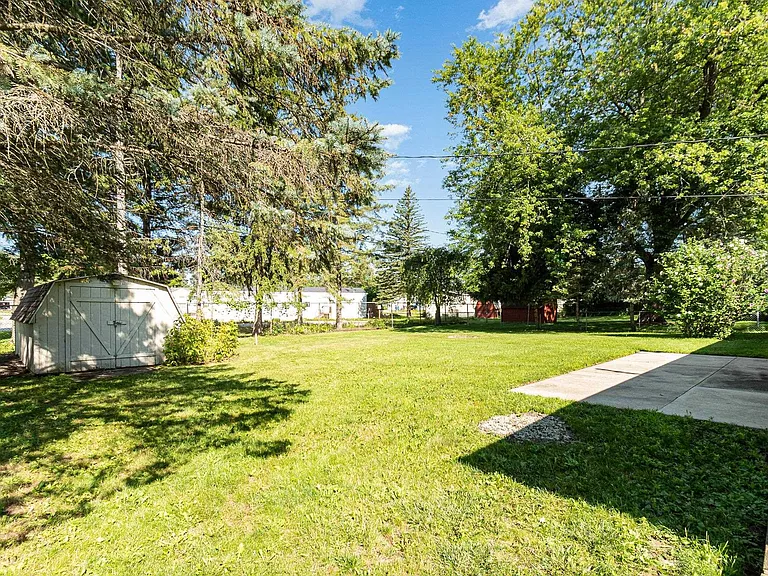 601 Gerald Ct — Photo 25