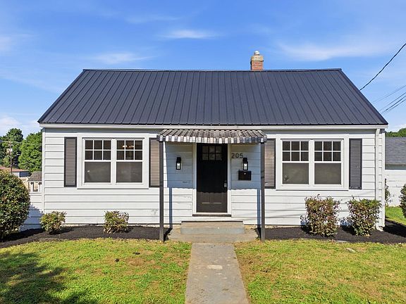 2nd image of 205 Midland Pl