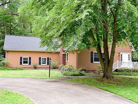 2nd image of 3812 Thalia Dr
