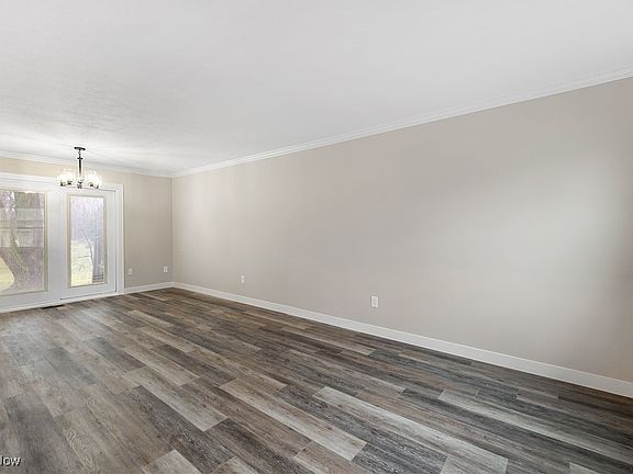 4th image of 6824 Kirkwood Dr Unit 8