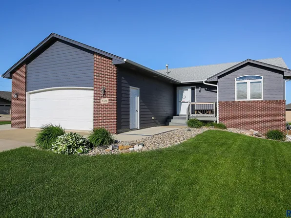 2401 N Wright Ave, Sioux Falls, SD 57107