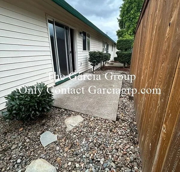 13613 SE Oatfield Rd — Photo 14