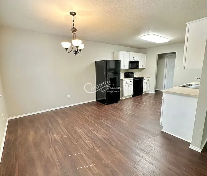 2315 Windy Cir — Photo 6
