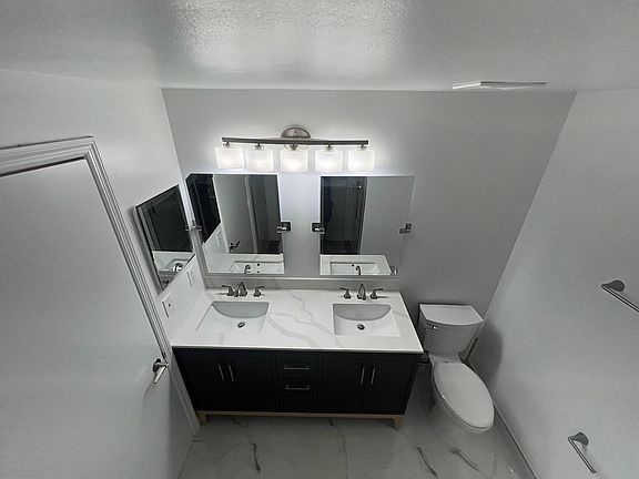 2nd image of 1243 Presidio Dr