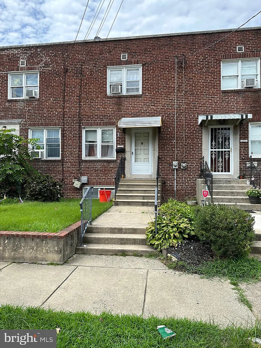 303 Cooper Ave photo 1