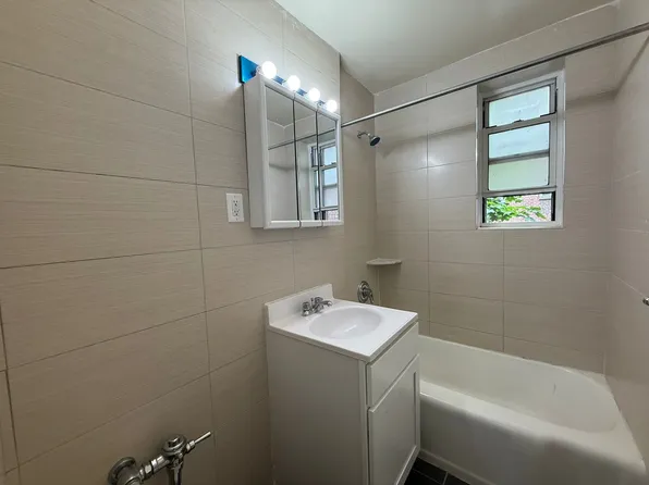 42-14 Union Street image 12 of 14