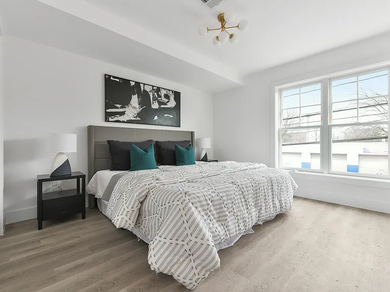 10 Geneva St #6 — Photo 12