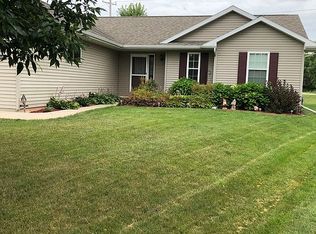 2443 Spring Meadow Ct, Neenah, WI 54956