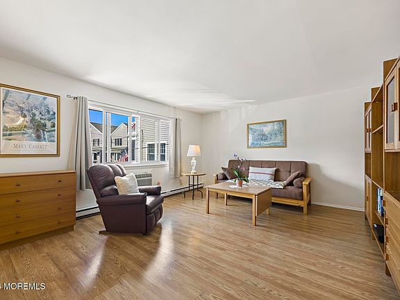 4th image of 1 Osborne Place #54