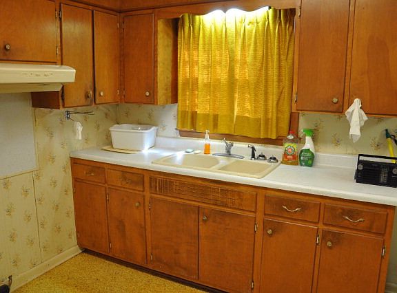 4th image of 1019 Welborn Ave
