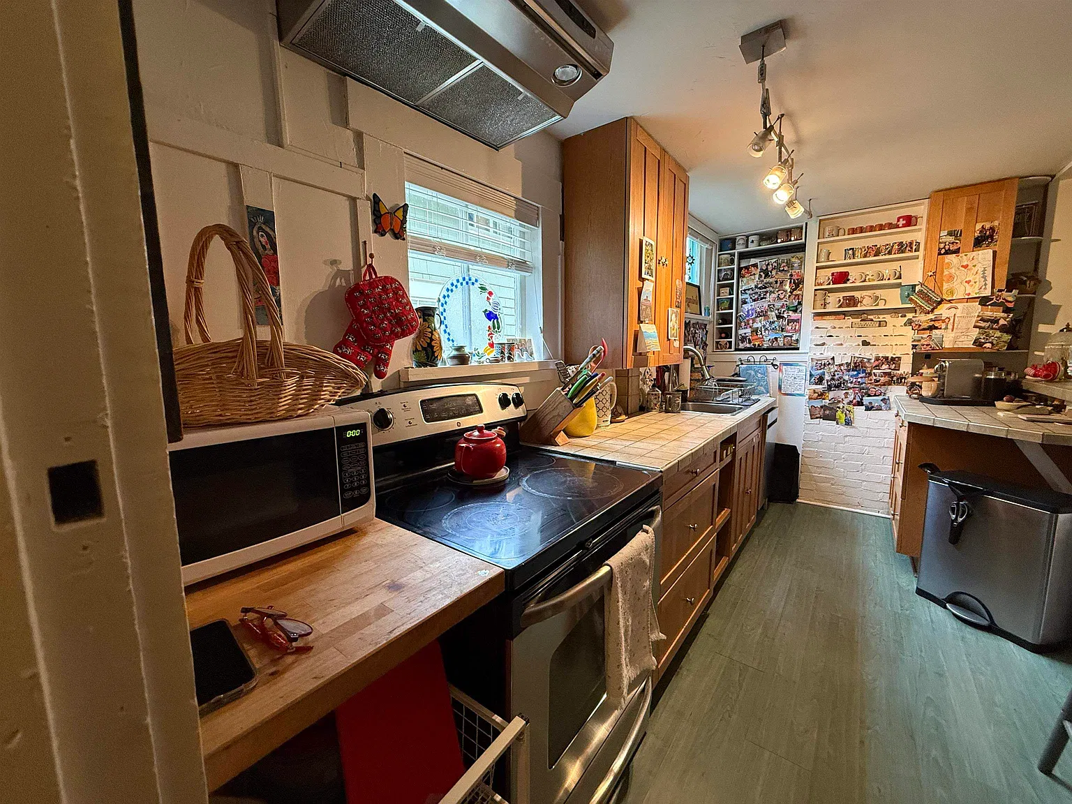 4 bed, 1100 sqft, $3,000 — Photo 2