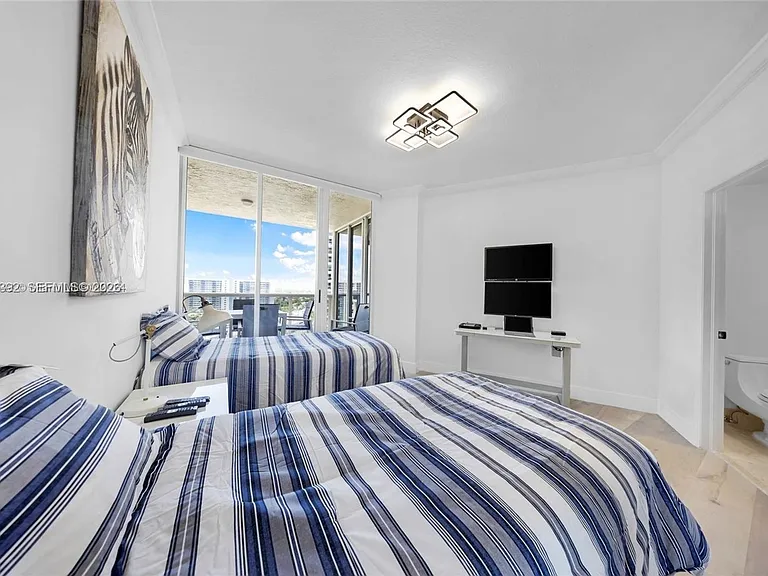 3200 N Ocean Blvd #1404 — Photo 9