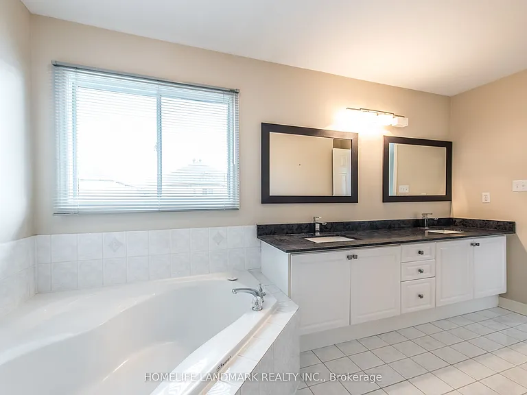 97 Annina Cres — Photo 12