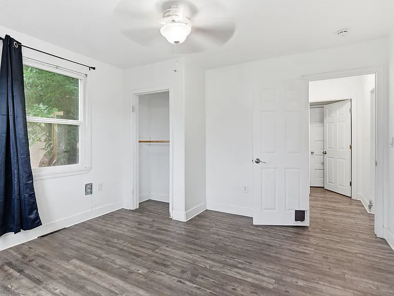554 E Bridgeport Ave — Photo 21