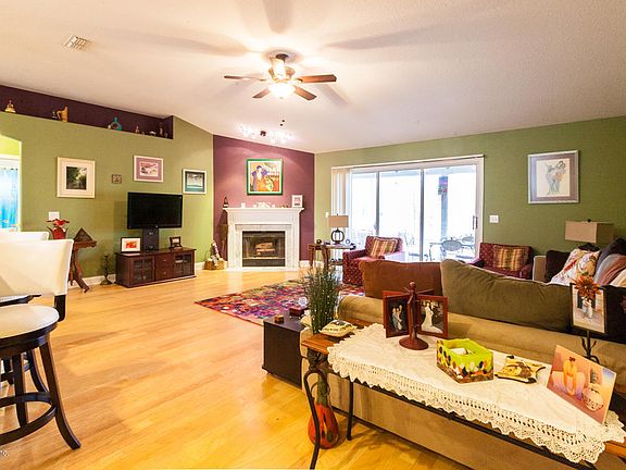 5th image of 12153 Lake Fern Dr