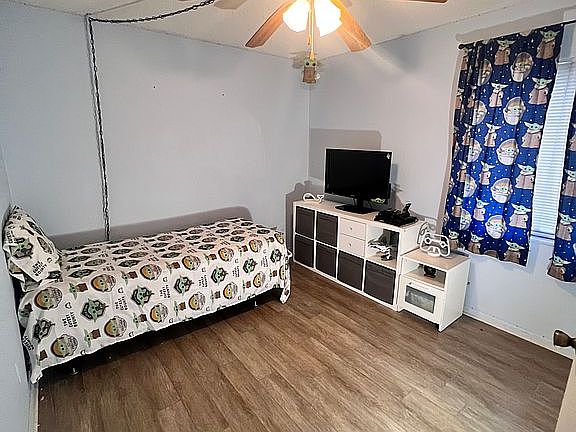 3rd image of 6226 Sandcrest Cir
