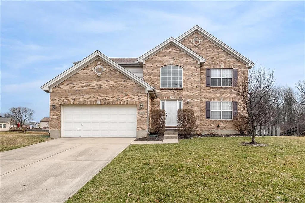 4 bed, 2.5 bath, 2048 sqft, $2,400 — Photo 1