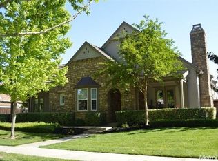 1876 Fairway Oaks Dr, Ripon, CA 95366