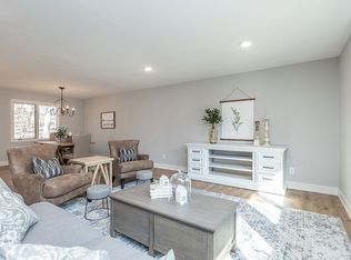9306 Amsden Way, Eden Prairie, MN 55347