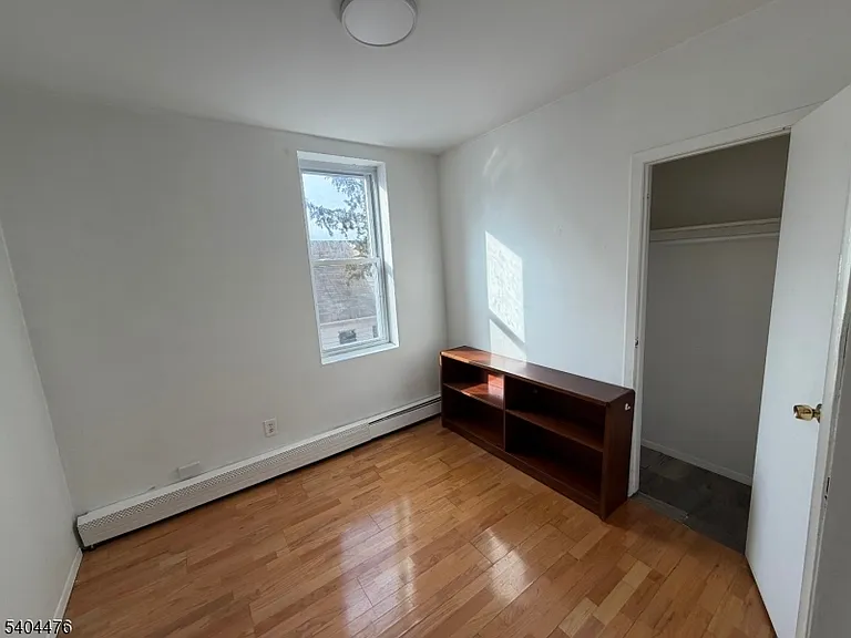 114 Center St #4 — Photo 5