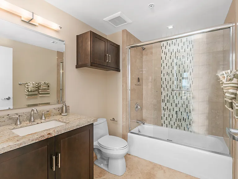 645 Front St #1006 — Photo 9