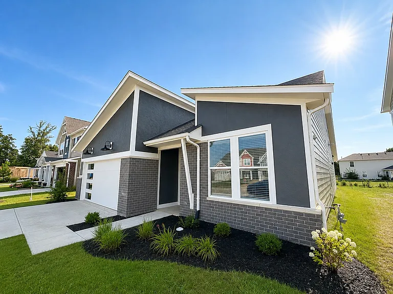 7150 Maidstone Cv — Photo 3